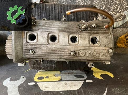 Toyota Corolla Silindir Kapağı çıkma parça