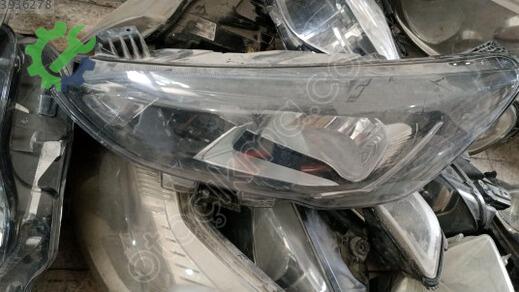 Ford Focus LED Far çıkma parça