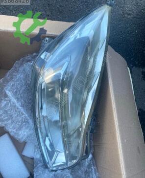 Opel Insignia Sağ Ön Far çıkma parça