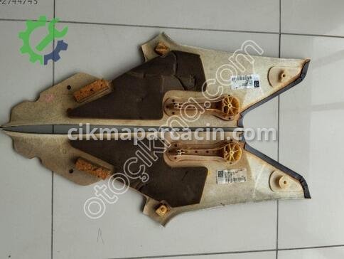 Peugeot 607 Arka Direk Kaplaması çıkma parça