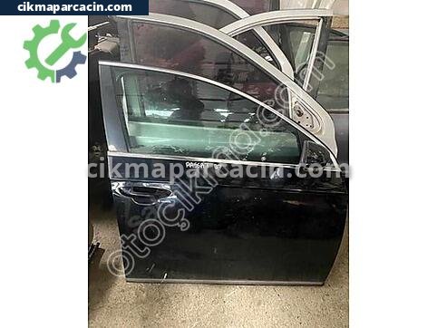 Volkswagen Passat Sağ Ön Kapı çıkma parça