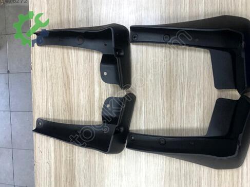Honda Civic Paçalık / Tozluk 21-23 çıkma parça