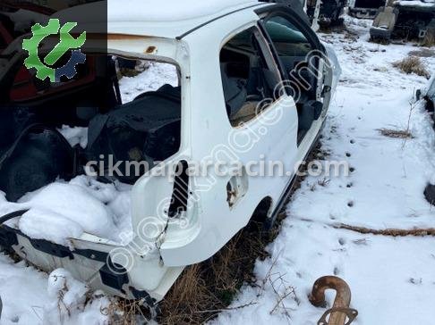 Fiat Palio Sağ Arka Çamurluk çıkma parça