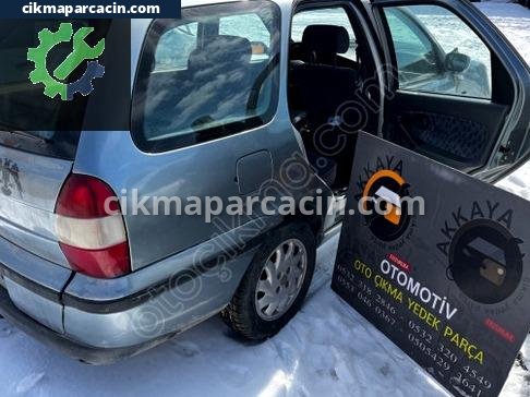 Fiat Palio Sağ Arka Çamurluk çıkma parça