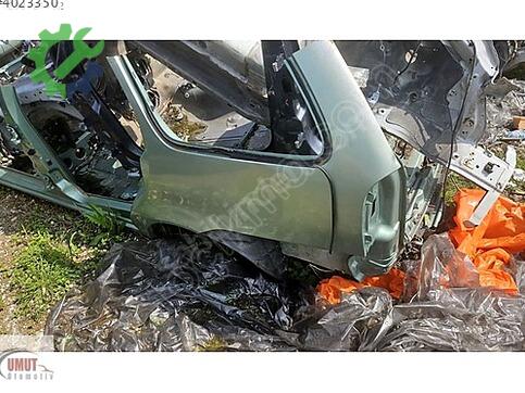 Fiat Palio Sağ Arka Çamurluk çıkma parça