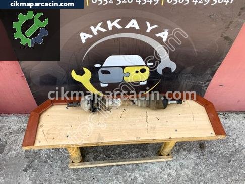 Peugeot Partner Sol Aks çıkma parça