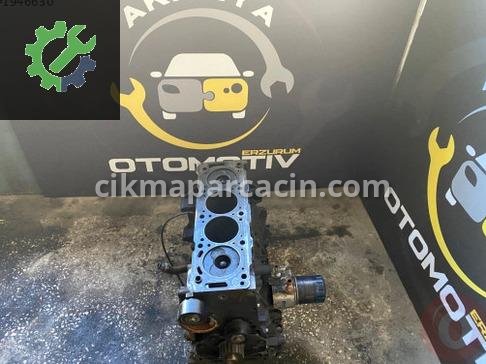 Peugeot Partner Yarım Motor çıkma parça