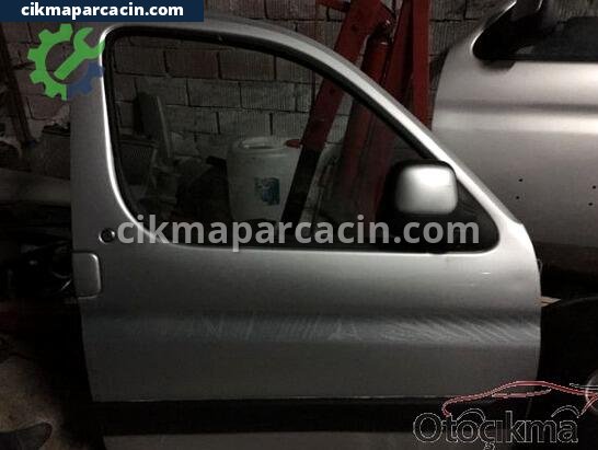 Peugeot Partner Sağ Ön Kapı çıkma parça