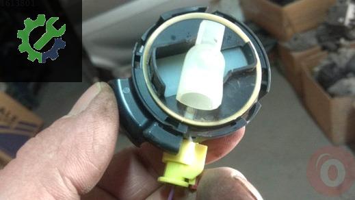 Volkswagen Passat Darbe Sensörü 3Q0959354A çıkma parça