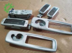 Çıkma Orijinal İç Plastik Volkswagen Passat 3B0947291
