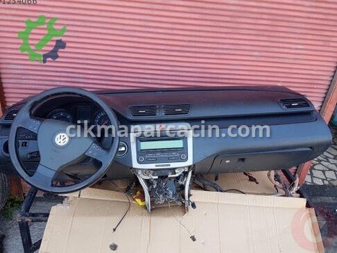 Volkswagen Passat Torpido çıkma parça