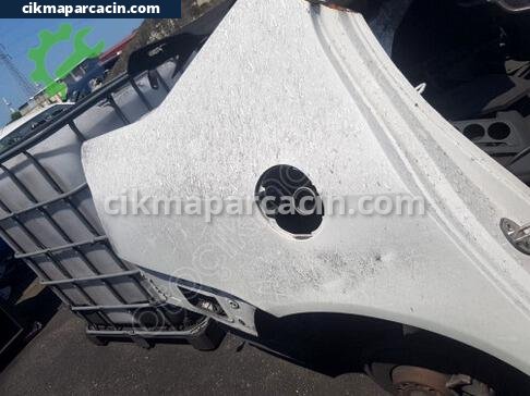 Volkswagen Passat Sağ Arka Çamurluk çıkma parça
