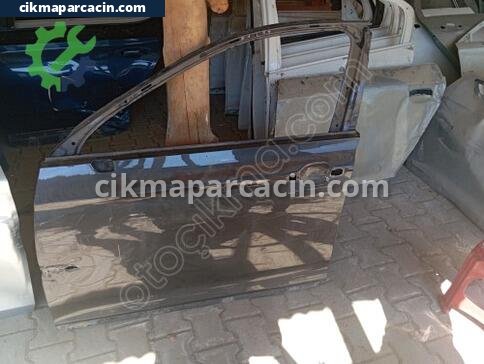 Volkswagen Passat Sol Ön Kapı çıkma parça