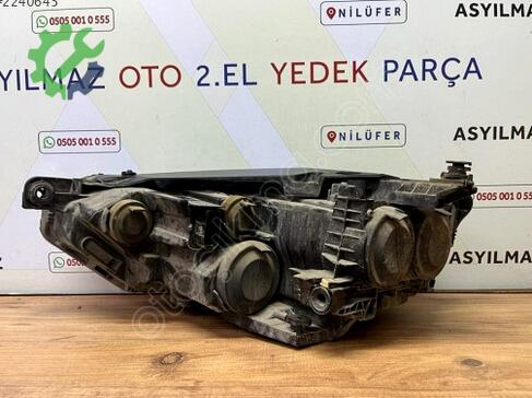 Volkswagen Passat Sağ Ön Far çıkma parça