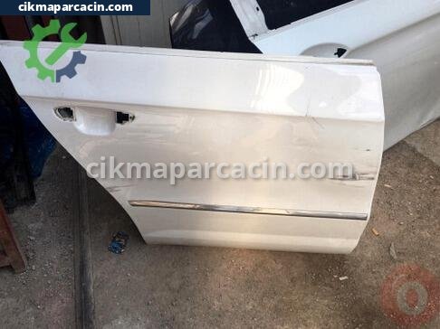 Volkswagen Passat Arka Kapı çıkma parça