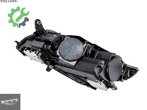 Volkswagen Passat Sağ Ön Far 3C8941754Q çıkma parça