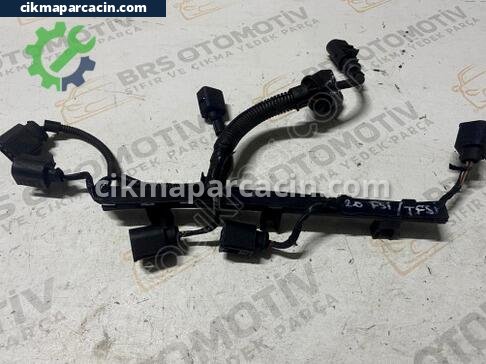 Volkswagen Passat Enjektör Kütüğü çıkma parça