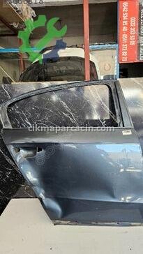 Volkswagen Passat Sağ Arka Kapı 3AE833056 çıkma parça