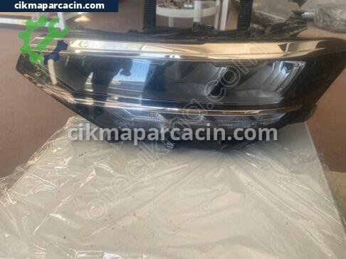 Volkswagen Passat Sağ Ön Far çıkma parça
