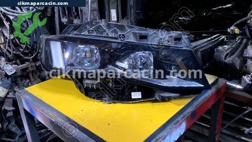 Peugeot 508 Mercekli Far çıkma parça