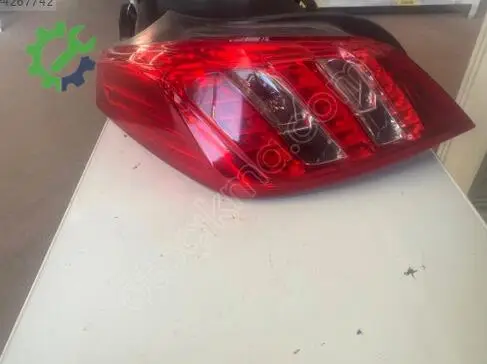 Peugeot 5008 Sağ Arka Stop çıkma parça