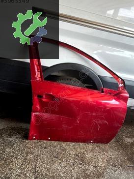 Peugeot 208 Sağ Ön Kapı çıkma parça