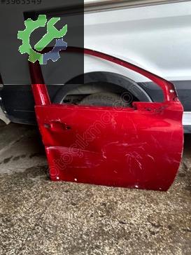 Peugeot 208 Sağ Ön Kapı çıkma parça