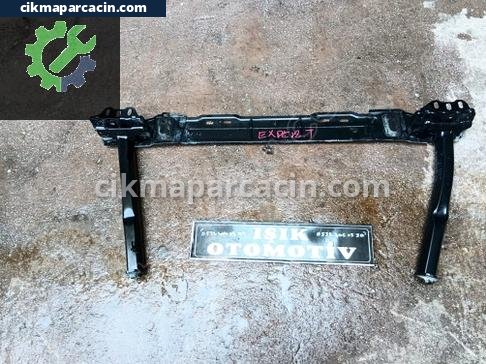 Peugeot Expert Radyatör çıkma parça