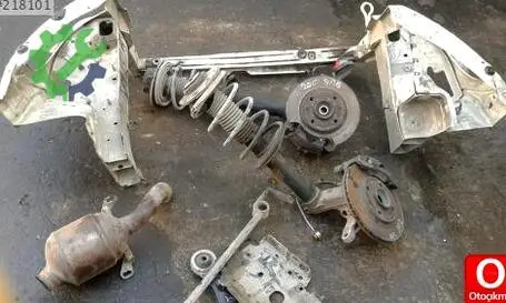 Peugeot 206 Ön Panel çıkma parça