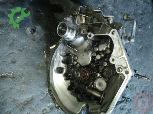 Peugeot Partner Şanzıman Komple çıkma parça