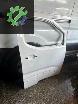 Peugeot Rifter Sağ Ön Kapı çıkma parça