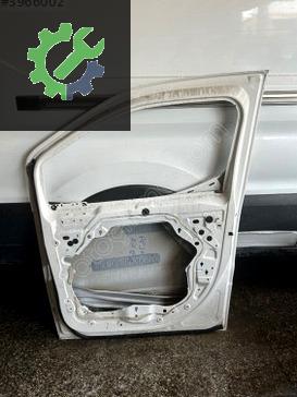 Peugeot Rifter Sağ Ön Kapı çıkma parça