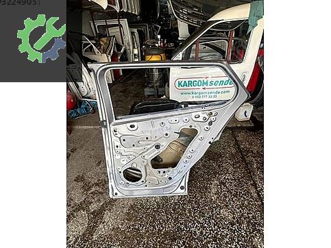 Peugeot 2008 Sağ Arka Kapı çıkma parça
