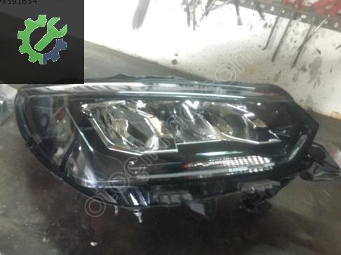 Peugeot 2008 LED Far 9833036180 çıkma parça
