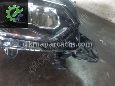 Peugeot 2008 LED Far 9833036180 çıkma parça