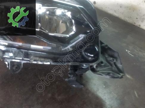 Peugeot 2008 LED Far 9833036180 çıkma parça