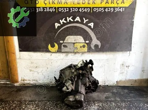 Peugeot 206 Şanzıman Komple çıkma parça