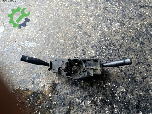 Peugeot 206 Sinyal Kolu çıkma parça