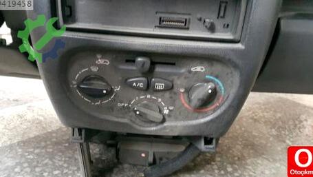 Peugeot 206 Klima Kontrol Paneli çıkma parça
