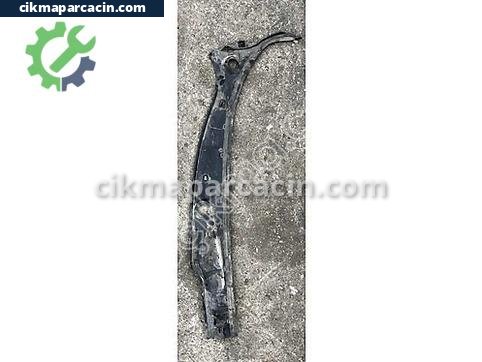 Peugeot 206 Ön Cam Izgarası çıkma parça
