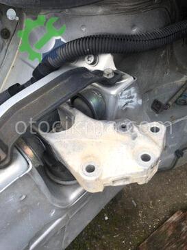 Peugeot 206 Motor Takozu çıkma parça