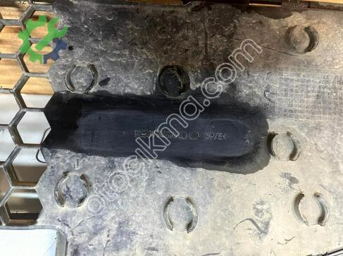 Peugeot 206 Tampon Izgarası çıkma parça