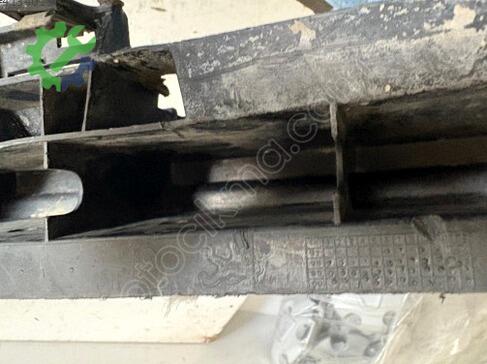 Peugeot 206 Tampon Braketi çıkma parça