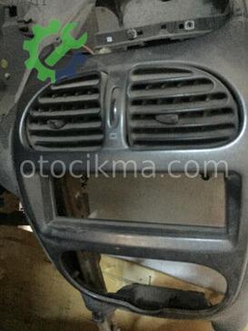 Peugeot 206 Havalandırma Izgaraları çıkma parça