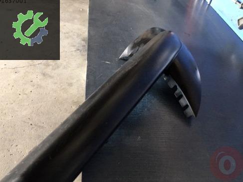 Peugeot 206 Tampon Bandı çıkma parça