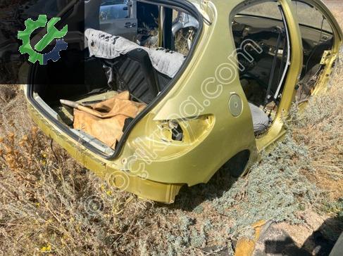Peugeot 206 Sağ Arka Çamurluk çıkma parça