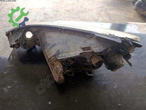 Peugeot 206 Sağ Ön Far çıkma parça