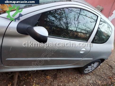 Peugeot 206 Sağ Ön Kapı çıkma parça