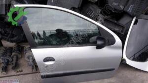 Orijinal Peugeot 206 Sağ Ön Kapı Çıkma