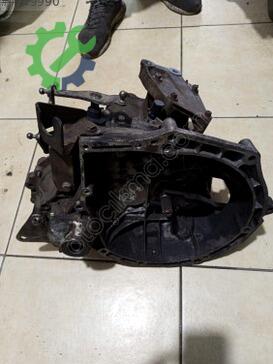 Peugeot 206 Şanzıman Komple çıkma parça
